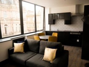 New Oxford House Apartments By Happy Days